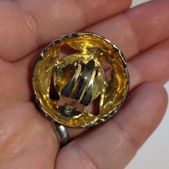 Vintage Gold Tone Red Green Faux Pearl Non-Pierced Clip-On Earrings - Picture 3 of 5